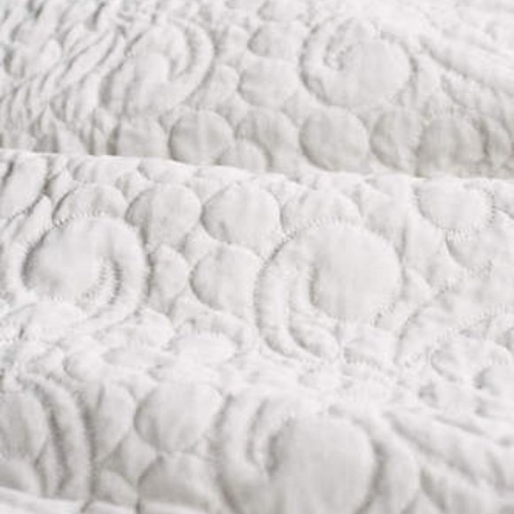 ANTHROPOLOGIE MINAMI GREY VELVET 2 STANDARD SHAMS - Picture 3 of 3